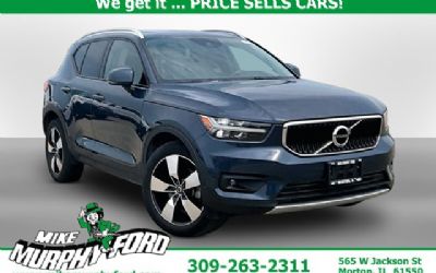Photo of a 2021 Volvo XC40 T5 AWD Momentum for sale