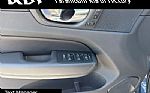 2025 XC60 Thumbnail 18