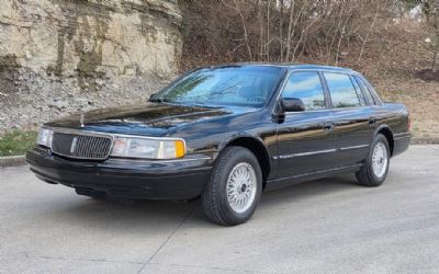 Photo of a 1994 Lincoln Continental for sale