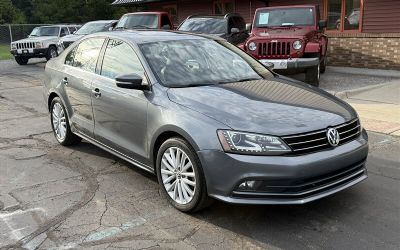 Photo of a 2016 Volkswagen Jetta 1.8T SEL Sedan for sale