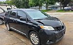 2011 Sienna Thumbnail 3