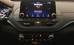 2022 Altima Thumbnail 14