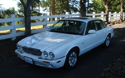 2000 Jaguar XJ8 