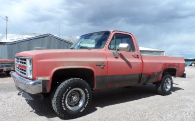 1985 Chevrolet K-10 1/2 Ton Long BOX 4X4