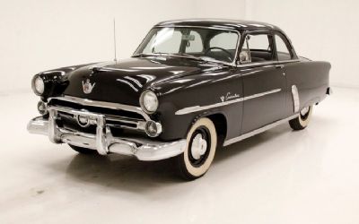 1952 Ford Customline Club Coupe 