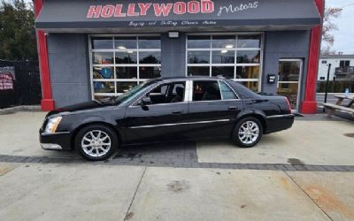 2011 Cadillac DTS Sedan