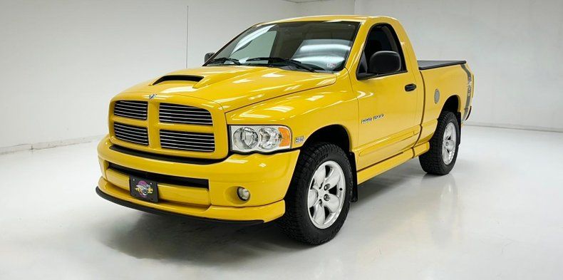 2004 Ram 1500 4x4 SLT Rumble Bee Image