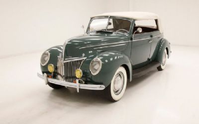 1939 Ford Deluxe Convertible Sedan 