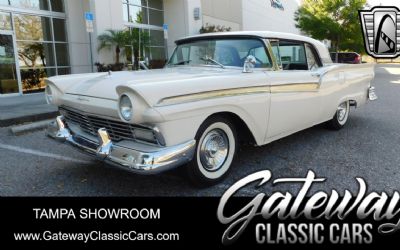 1957 Ford Fairlane 500 Skyliner