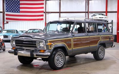 1990 Jeep Grand Wagoneer 