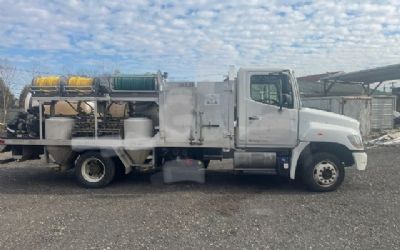 2018 Hino 258 Sprayer Truck 