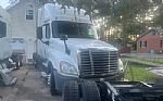 2015 Freightliner FSGG6144 Sleeper Semi Truck