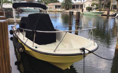 1983 Boston Whaler 22 Outrage 