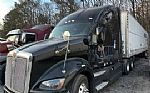 2013 Kenworth T700 Sleeper Semi Tractor