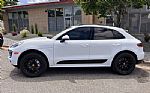 2015 Macan Thumbnail 2