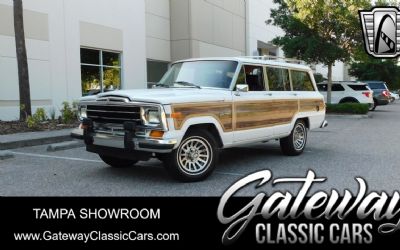 1990 Jeep Grand Wagoneer 