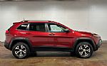 2017 Cherokee Thumbnail 24