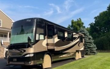 2017 Newmar Essex 4553