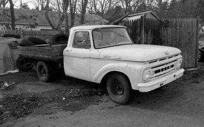 1960 Ford 3/4 Ton Flatbed Truck