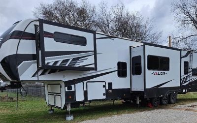 2022 Alliance RV Valor 40V13