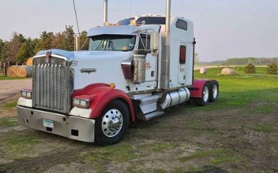 2002 Kenworth W900L 