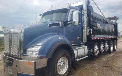 2022 Kenworth T880 Dump Truck 