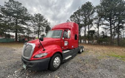 2017 International Prostar Red 