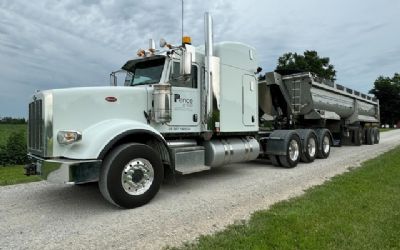 2015 Peterbilt 367 Sleeper Truck 