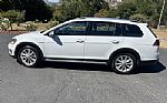 2017 Golf Alltrack Thumbnail 2