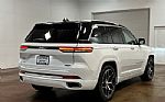 2023 Grand Cherokee Thumbnail 27