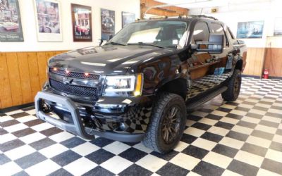 2013 Chevrolet Avalanche LT Black Diamond 4X4 4DR Crew Cab Pickup