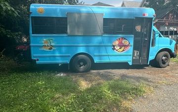 2000 Chevrolet Express Food Truck 