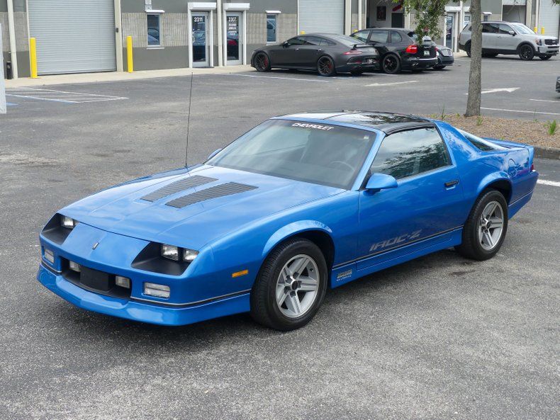 1985 Camaro IROC-Z High output 5-Sp Image