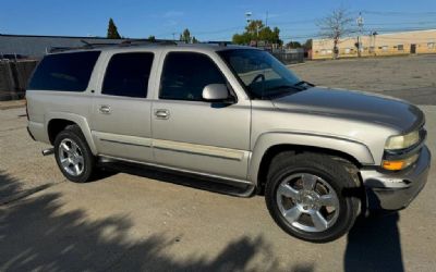 2004 Chevrolet Suburban SUV