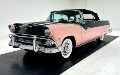 1955 Ford Fairlane Sunliner 