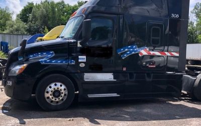 2020 Freightliner Cascadia 