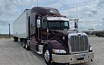 2013 Peterbilt 386 Conventional Sleeper Semi