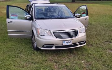 2013 Chrysler Town And Country Touring-L