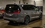 2022 Pacifica Hybrid Limited Thumbnail 12