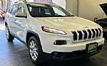 2017 Cherokee Thumbnail 3