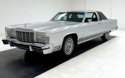 1976 Lincoln Continental Town Coupe 