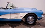 1961 Corvette Convertible Thumbnail 27