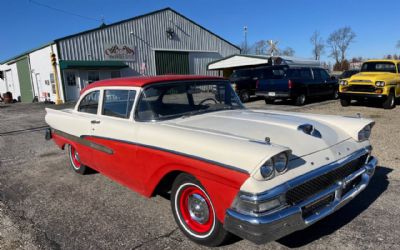 1958 Ford Fairlane 300 Tudor