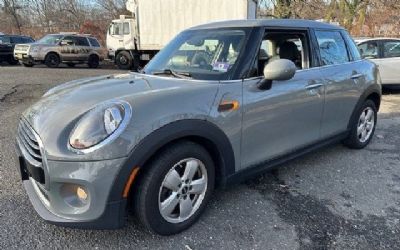 2019 Mini Cooper Hardtop 4 Door Sedan