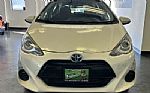 2015 Prius c Thumbnail 2