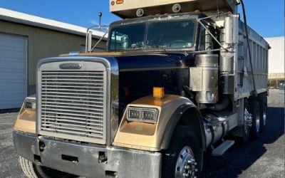 2005 Freightliner FLD120 Dump Truck