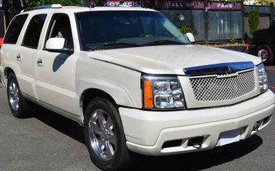 2004 Cadillac Escalade Luxury