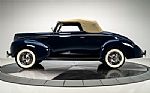 1939 Deluxe Convertible Thumbnail 23