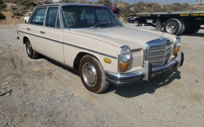 Photo of a 1969 Mercedes-Benz 250 for sale