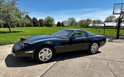 1990 Chevrolet Corvette ZR1 / 1,026 Actual MI 1990 Chevrolet Corvette ZR1 / 1,026 Actual Miles
